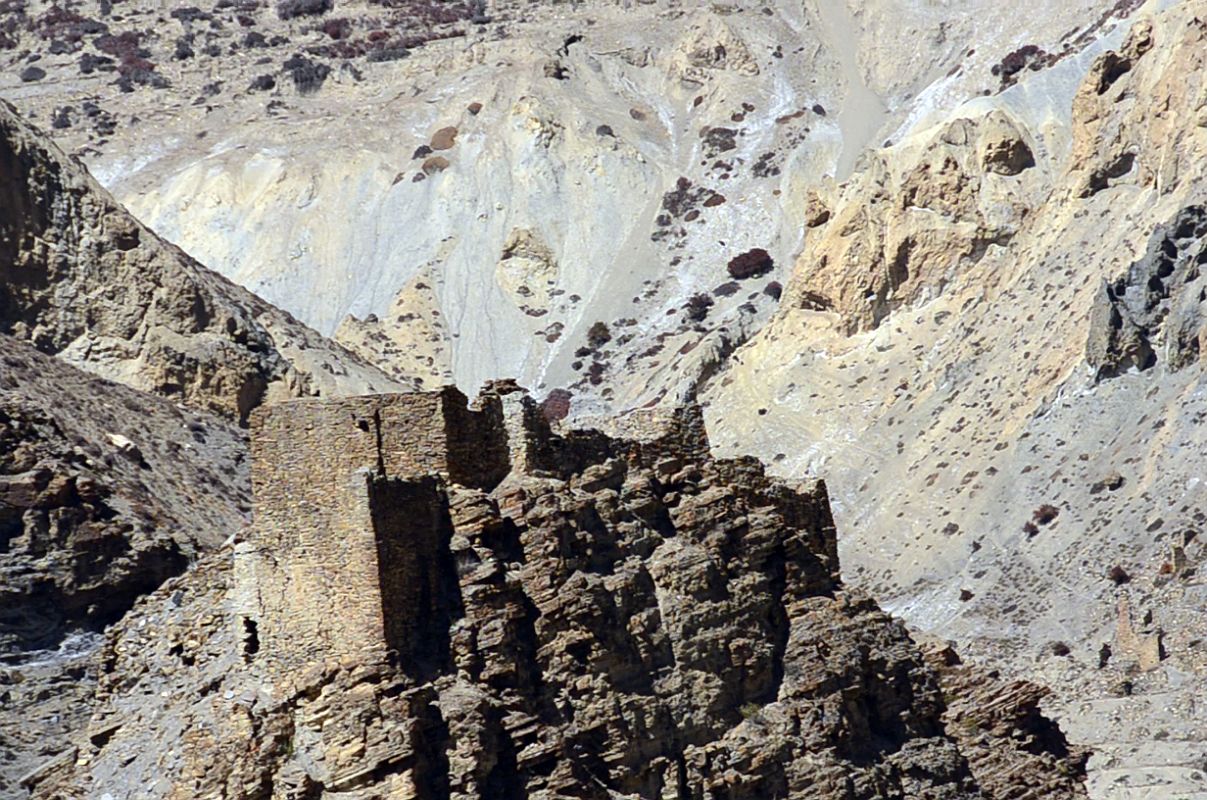 03 Remains Of Ruined Dzong From Trail Just After The Phu Entrance Gate 